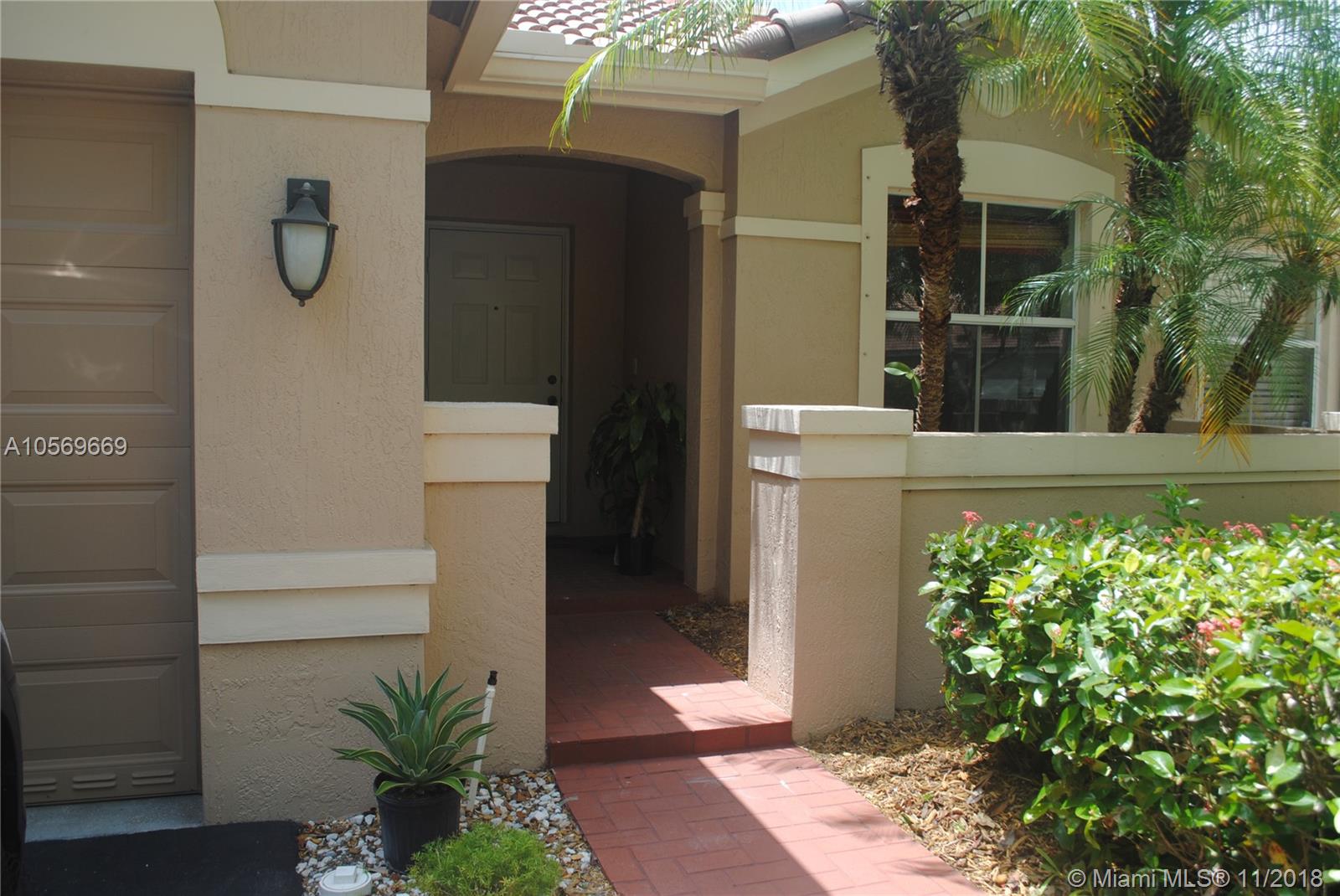 Hammocks at Savanna - Residential Lease