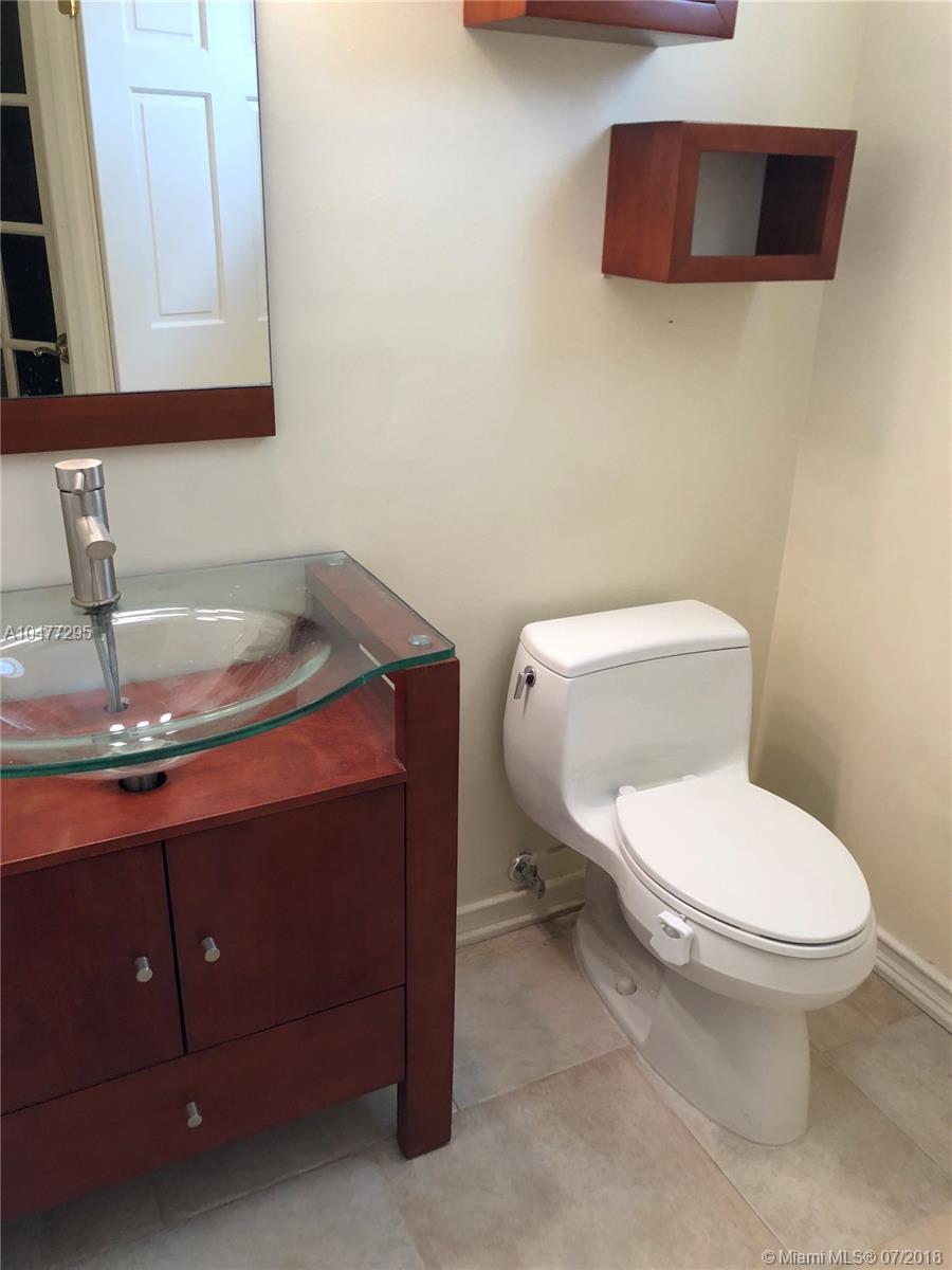 HOLIDAY SPRINGS EAST - Residential Lease