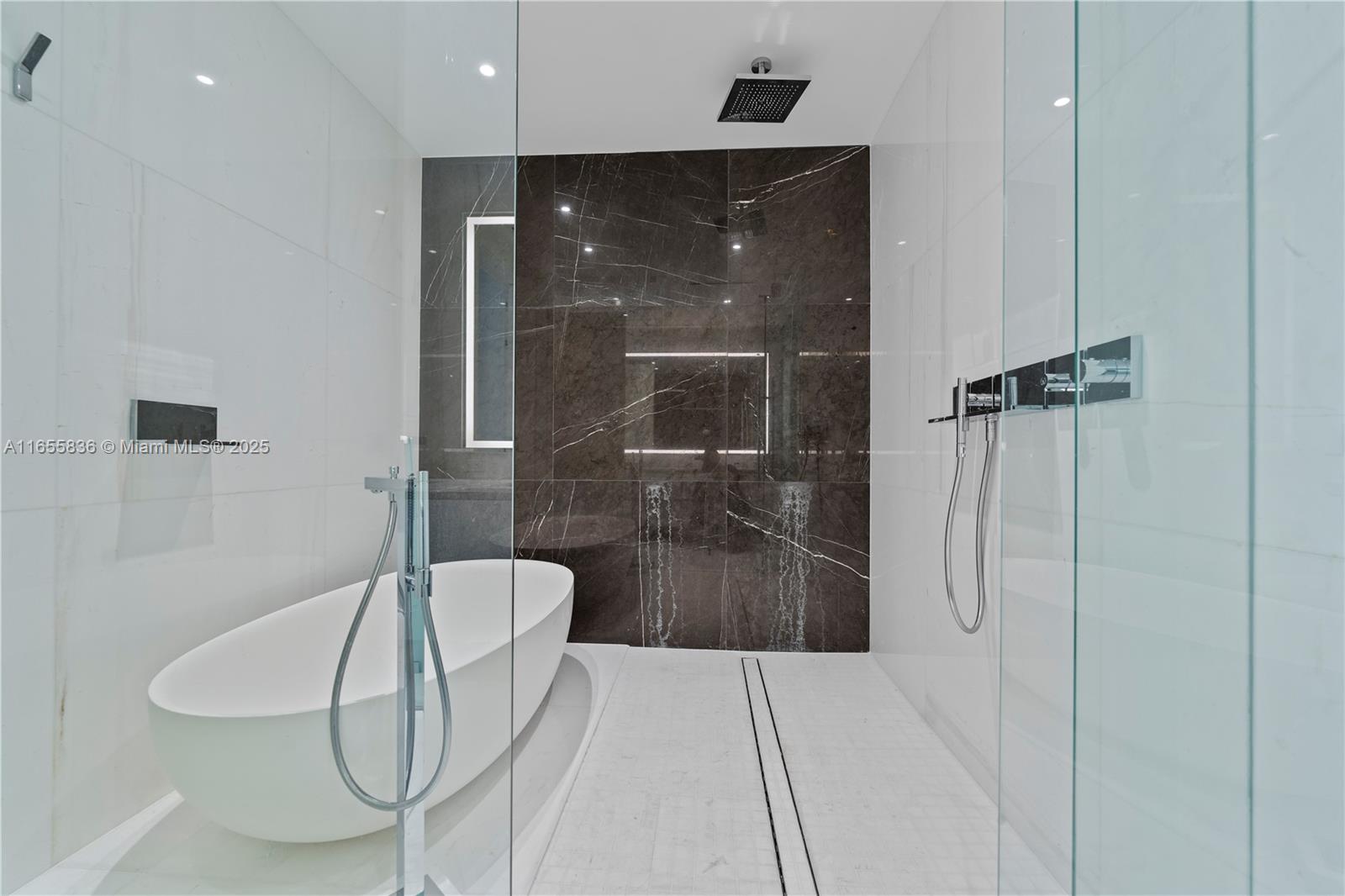 Aston Martin Residences - Residential
