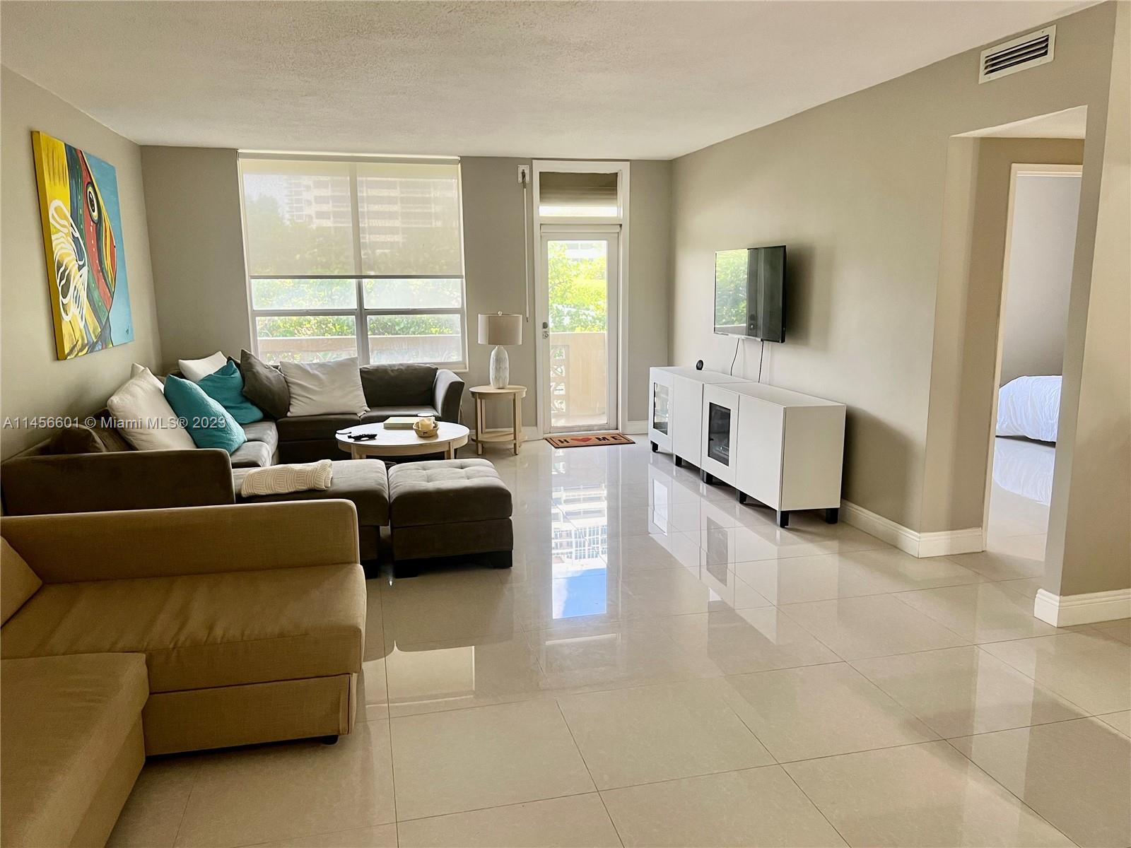 10185 Collins Ave 203