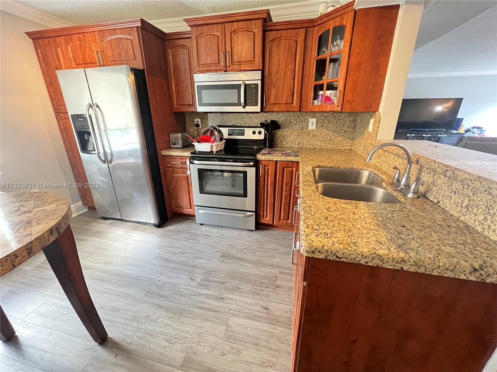 VILLA VENEZIA CONDO PH VI - Residential Lease