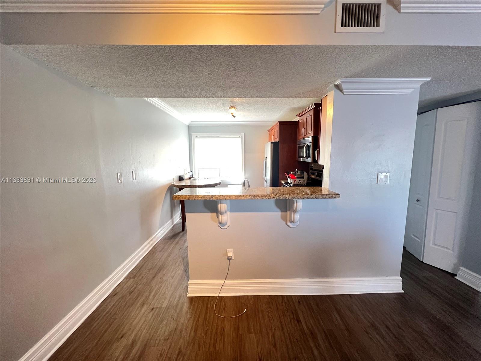 VILLA VENEZIA CONDO PH VI - Residential Lease