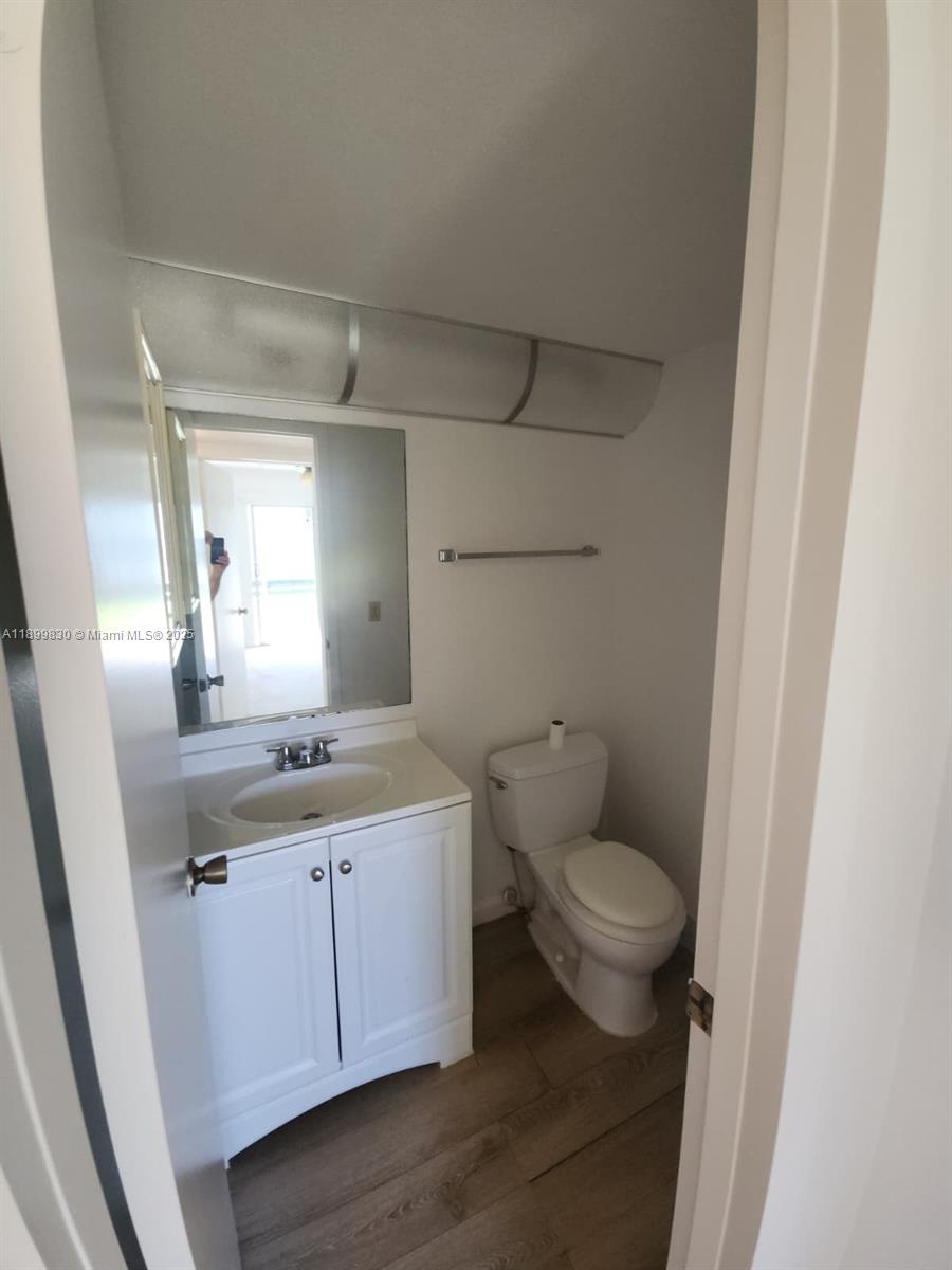 MANSFIELD AT CENTURY VILL - Residential Lease