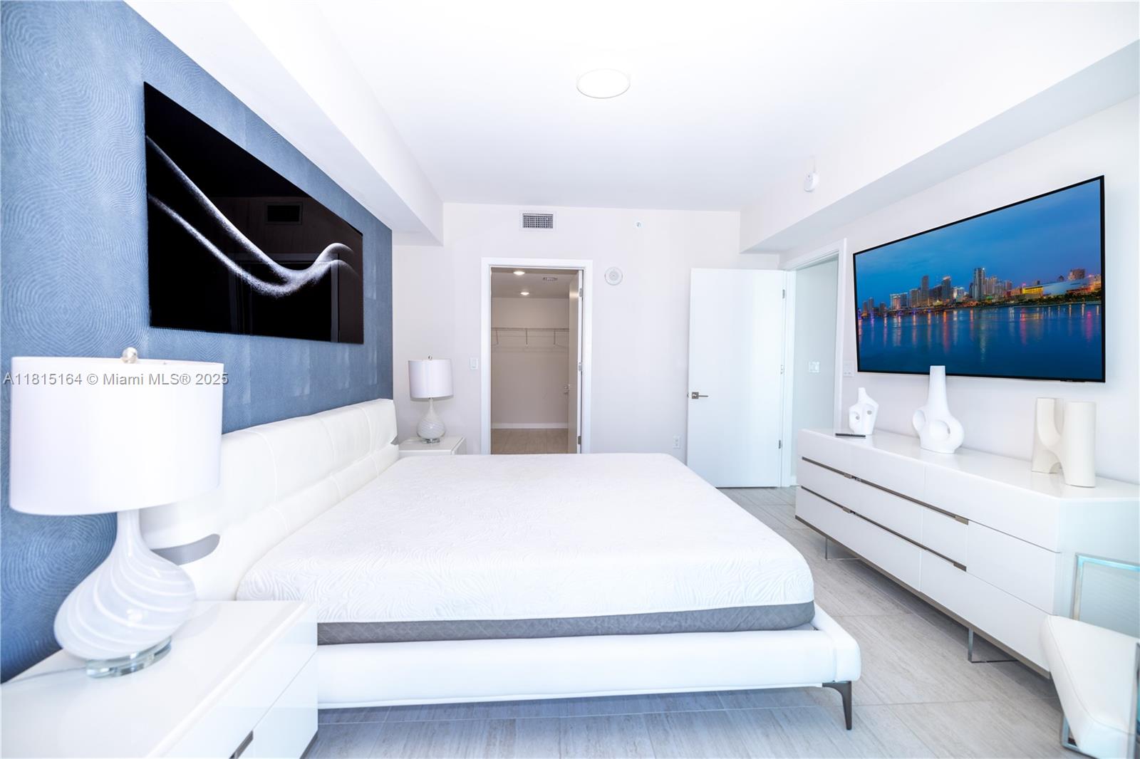 QUADRO CONDO - Residential Lease