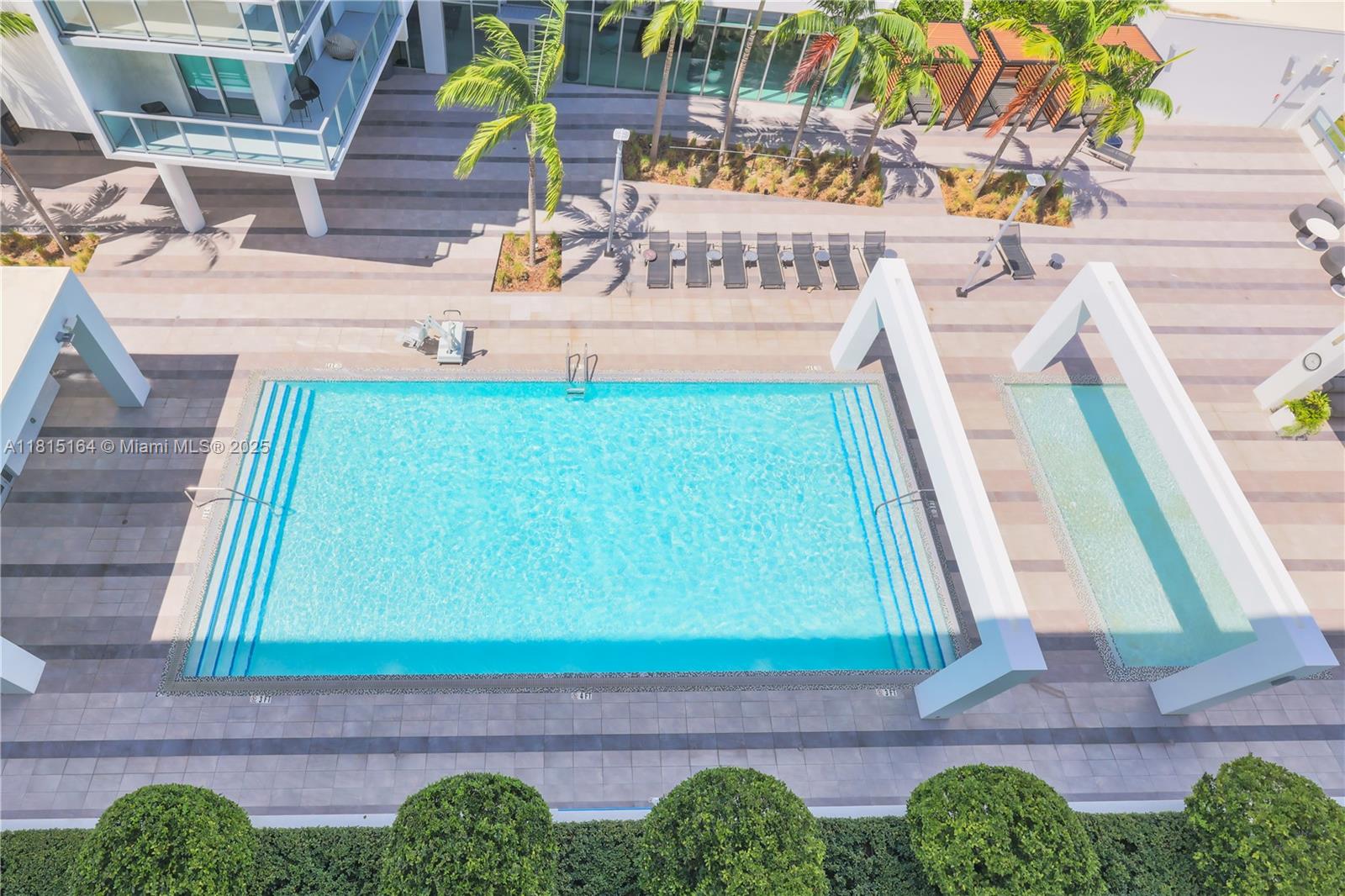 QUADRO CONDO - Residential Lease