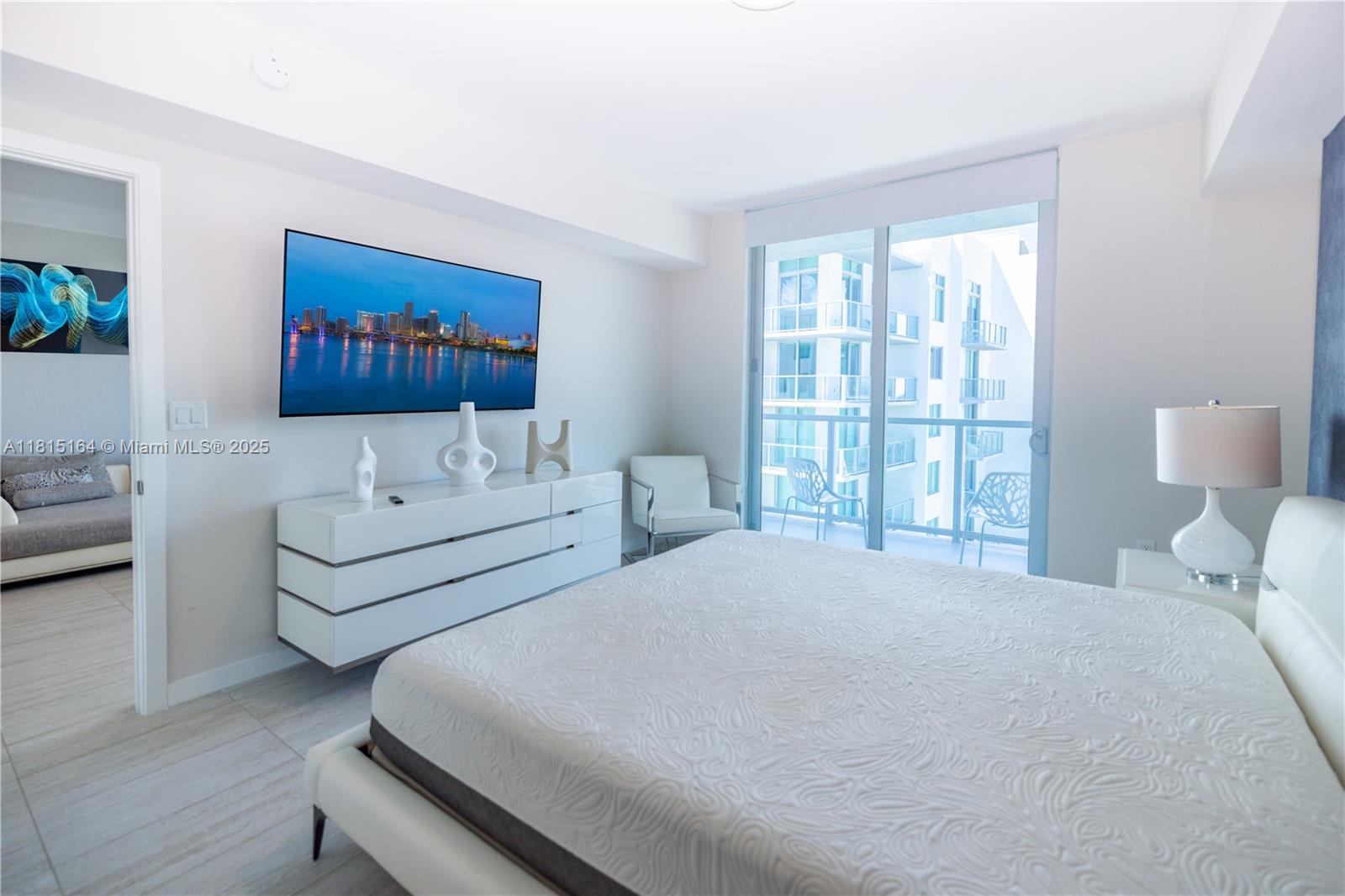 QUADRO CONDO - Residential Lease
