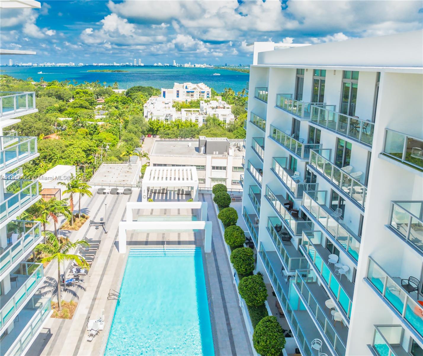 QUADRO CONDO - Residential Lease