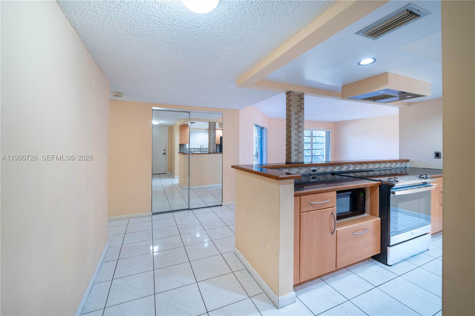 SPARROWS WALK CONDO - Residential Lease