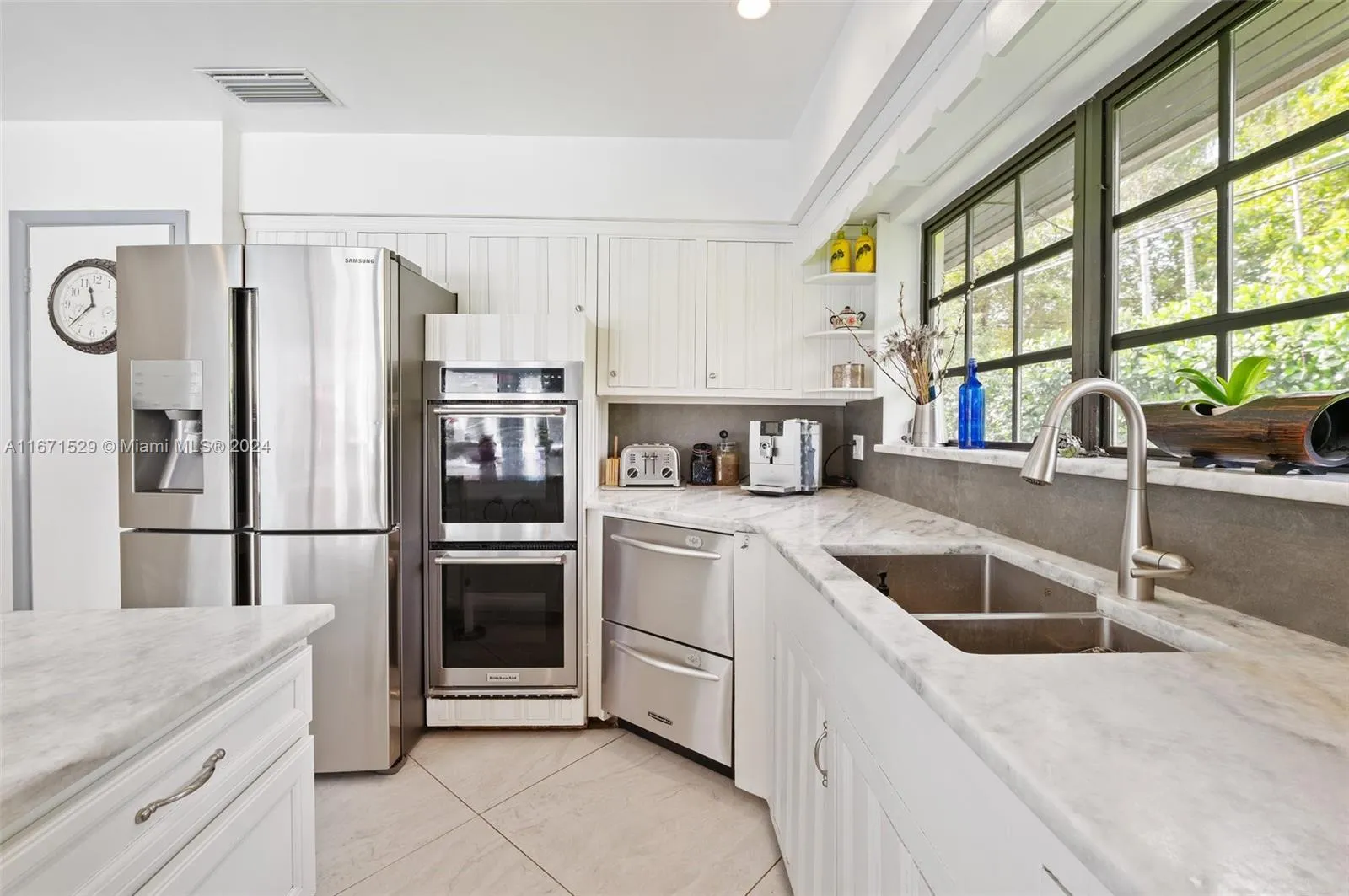 Coral Gables, Florida 33134, United States, 4 Bedrooms Bedrooms, ,4 BathroomsBathrooms,Residential,Active,39600