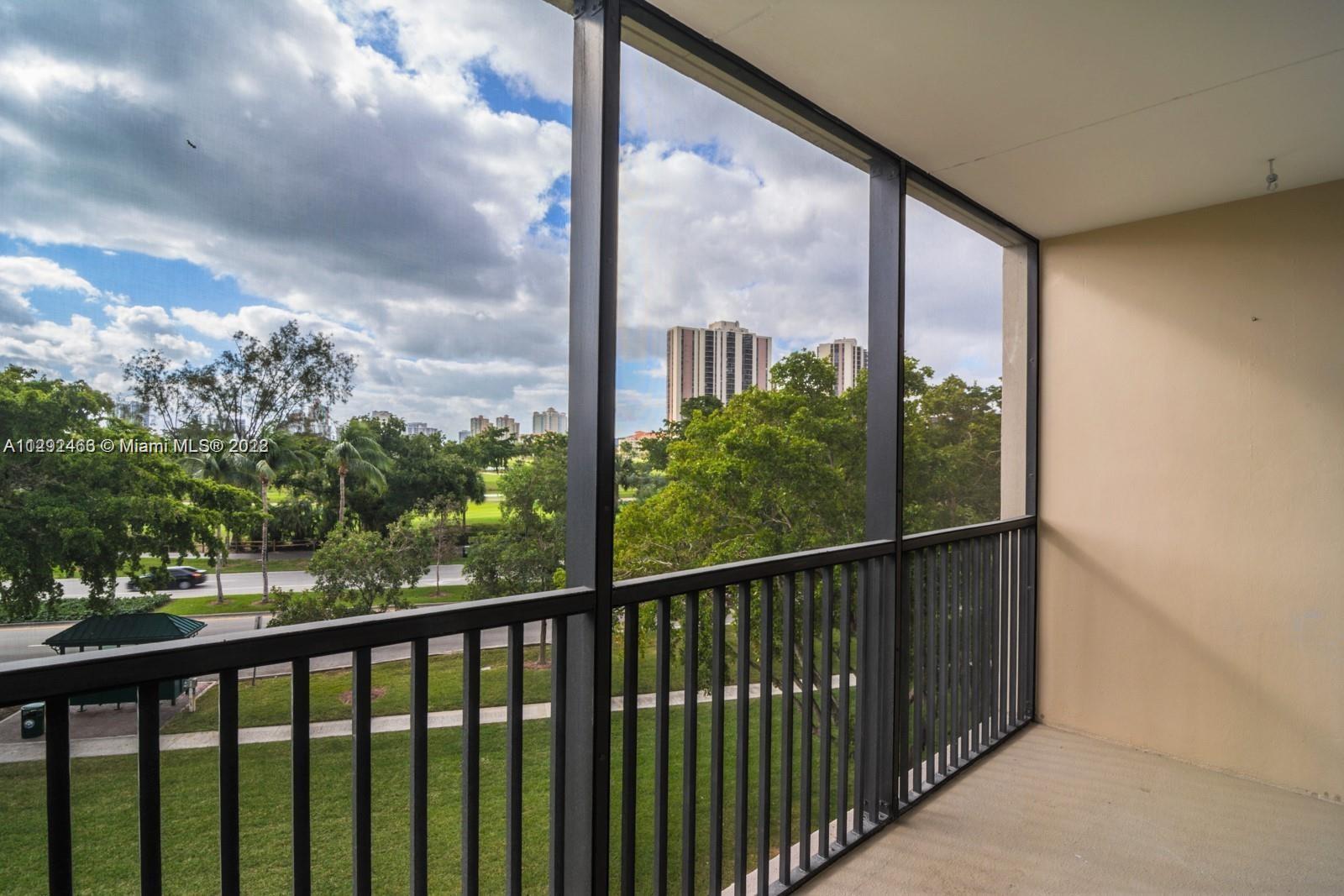 BRAVURA I CONDO - Residential