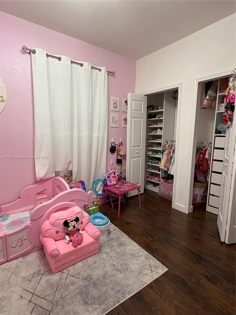 Cutler Cay - Residential