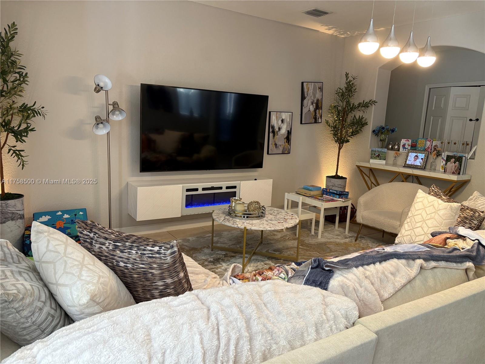 Cutler Cay - Residential