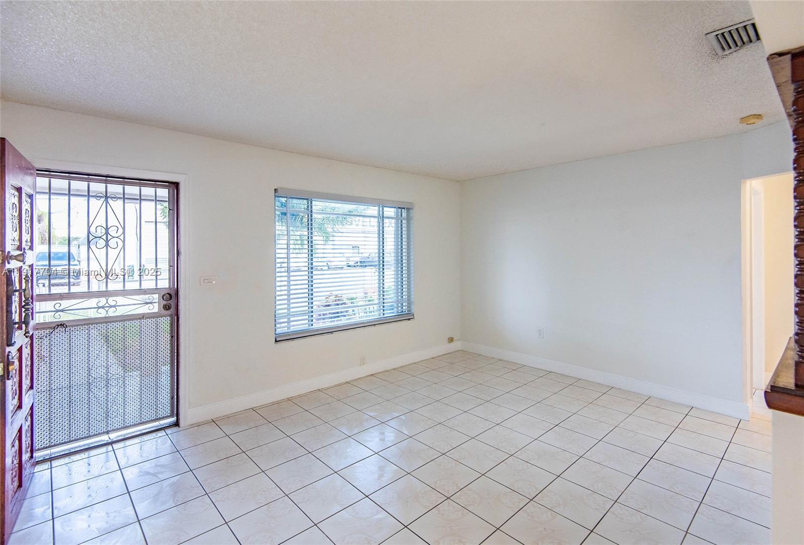 STARLITE GARDENS - Residential Income