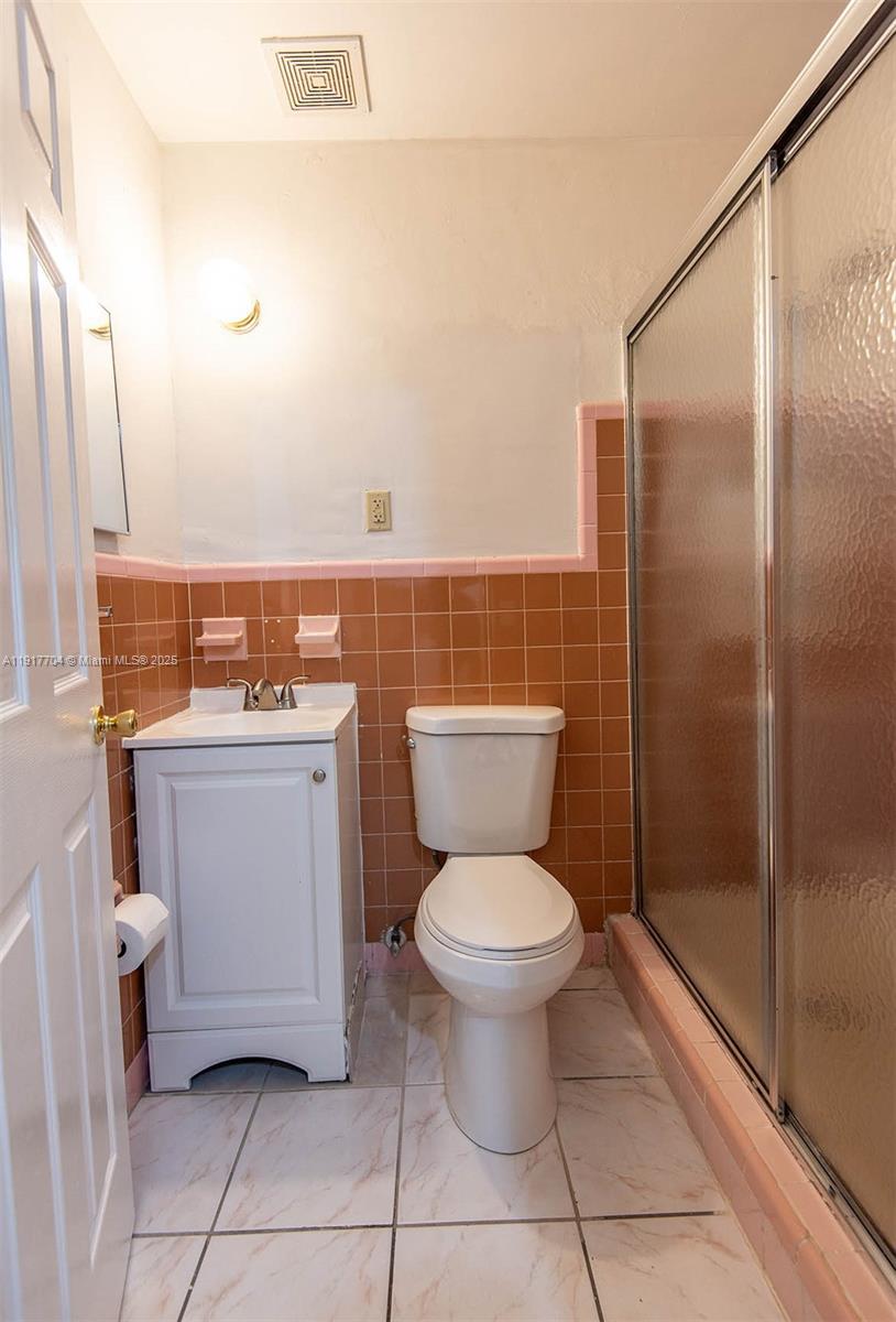 STARLITE GARDENS - Residential Income