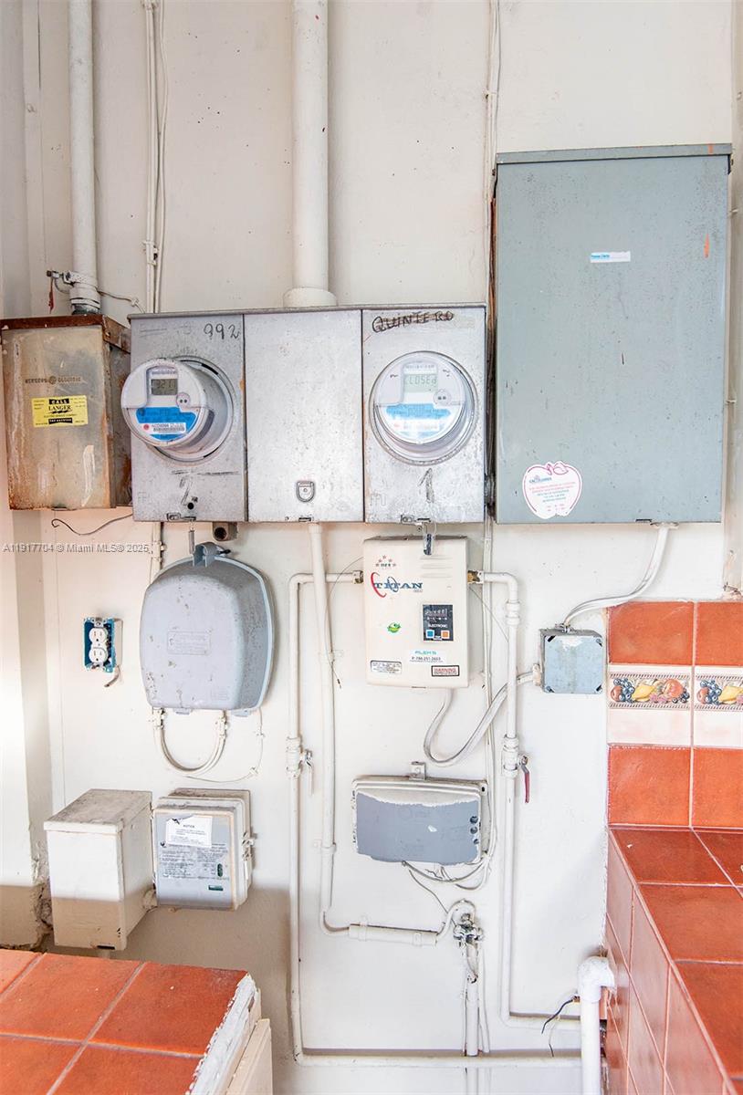 STARLITE GARDENS - Residential Income