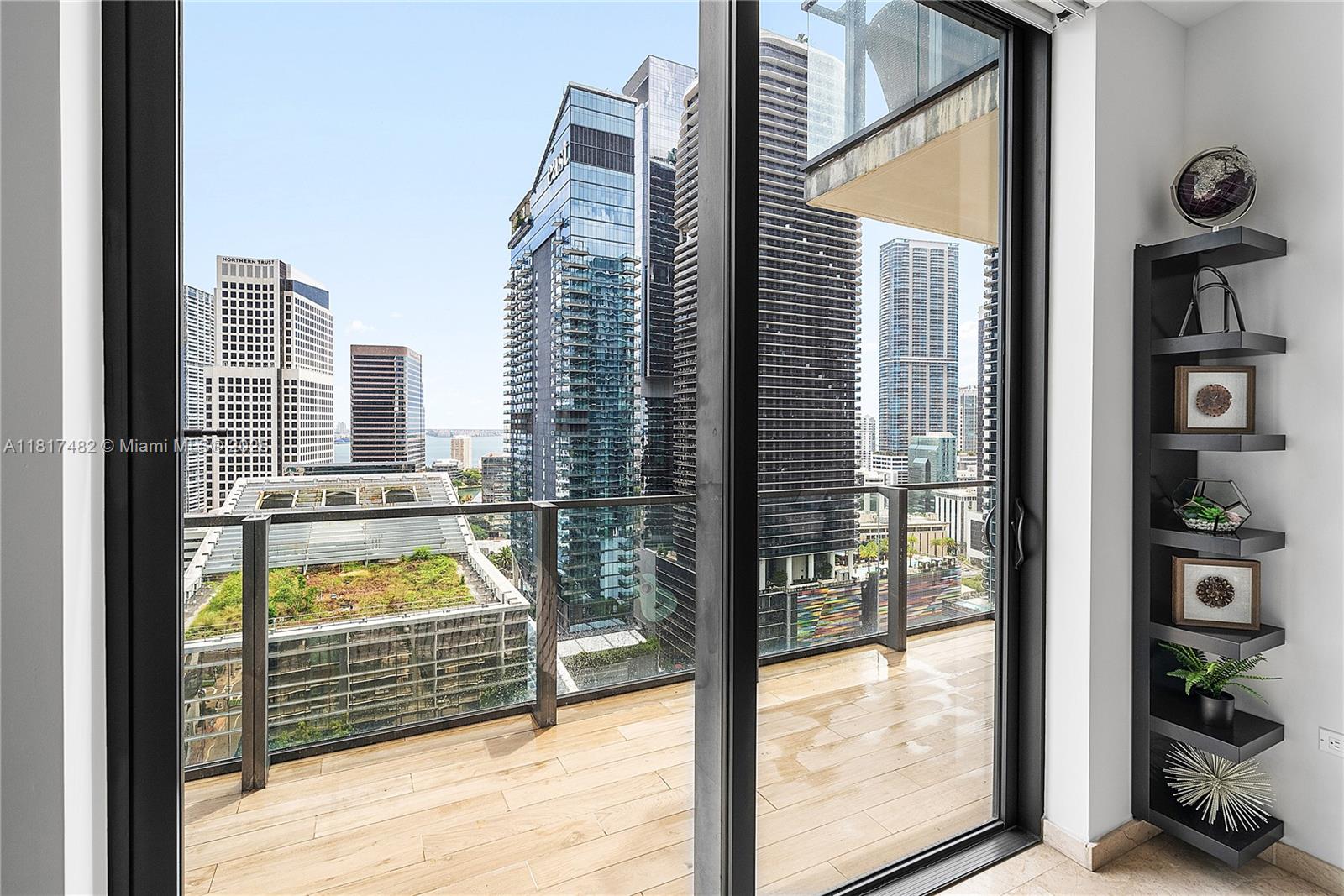 RISE CONDO - Residential