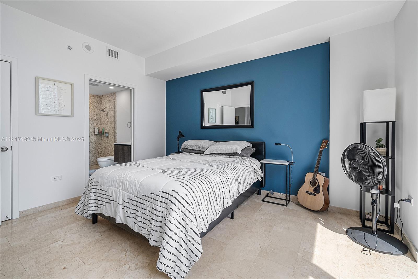 RISE CONDO - Residential