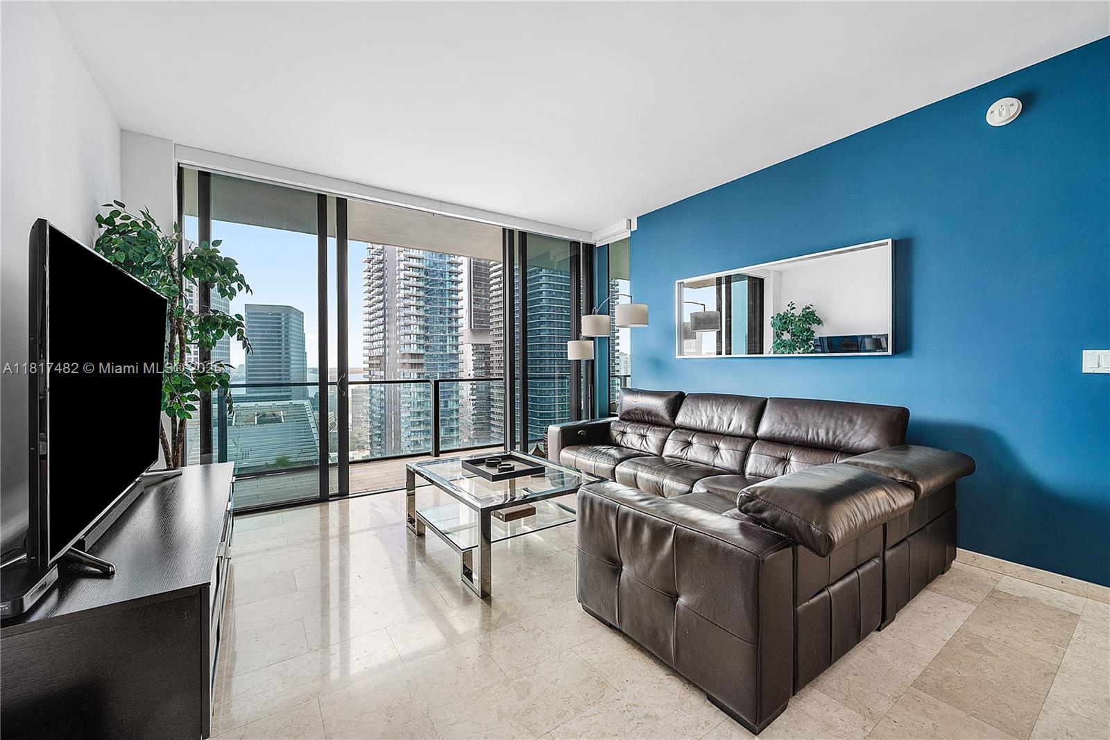 RISE CONDO - Residential