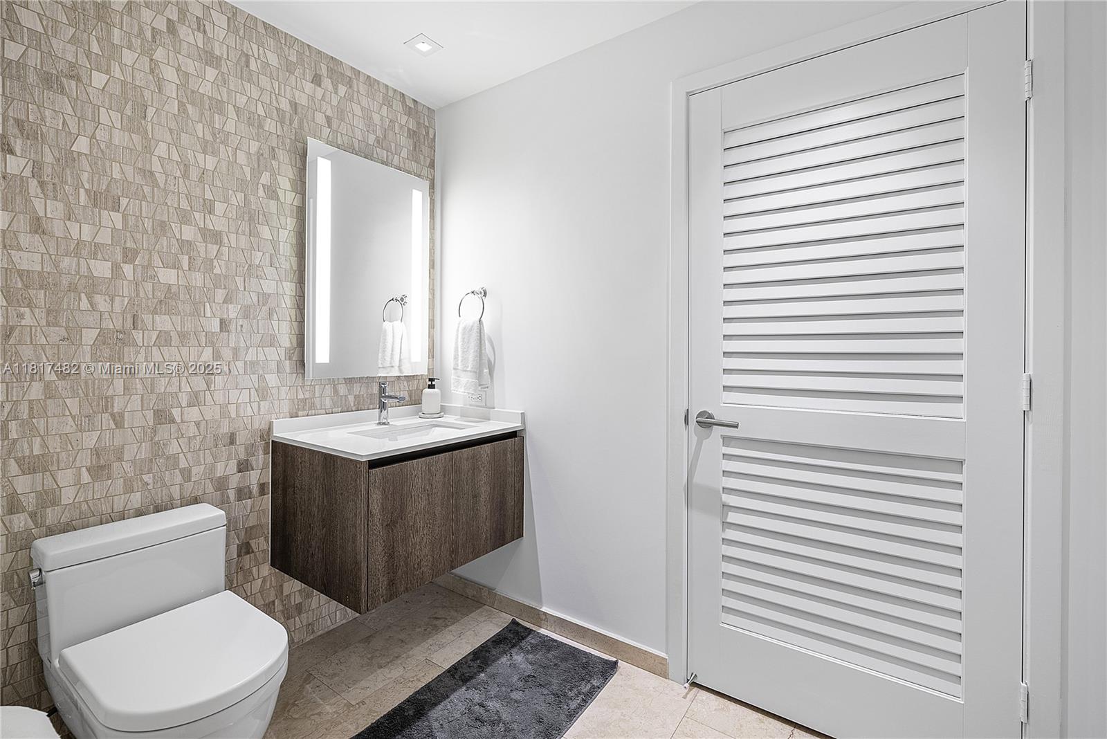 RISE CONDO - Residential