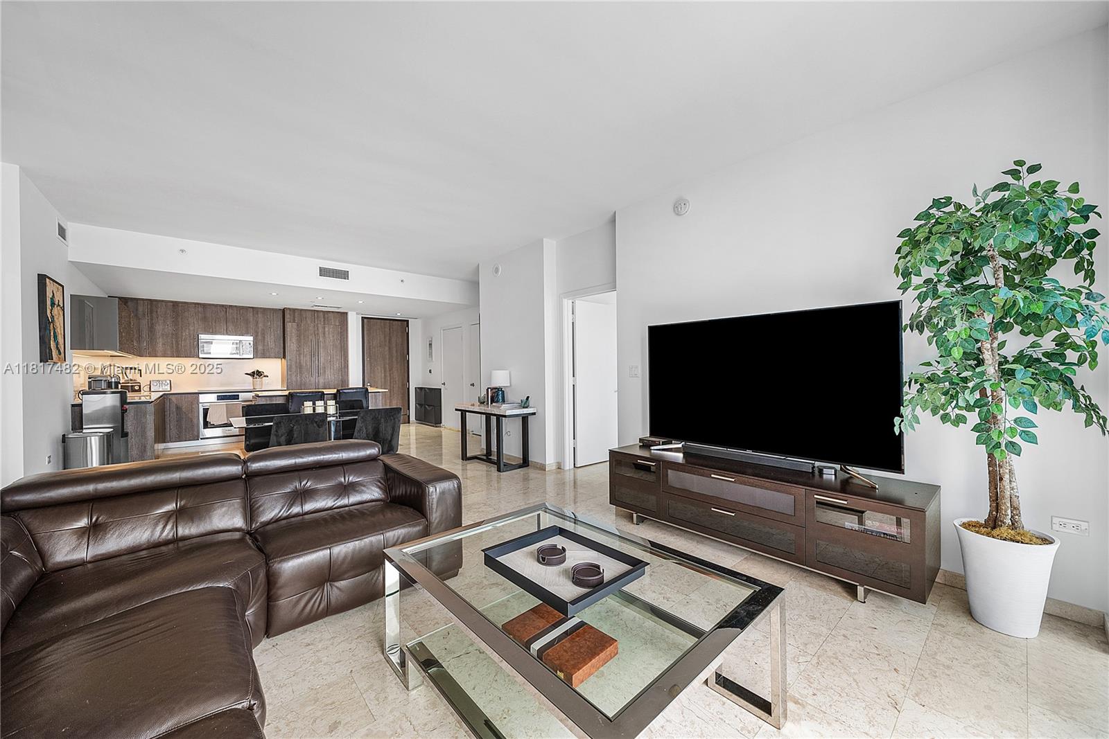 RISE CONDO - Residential