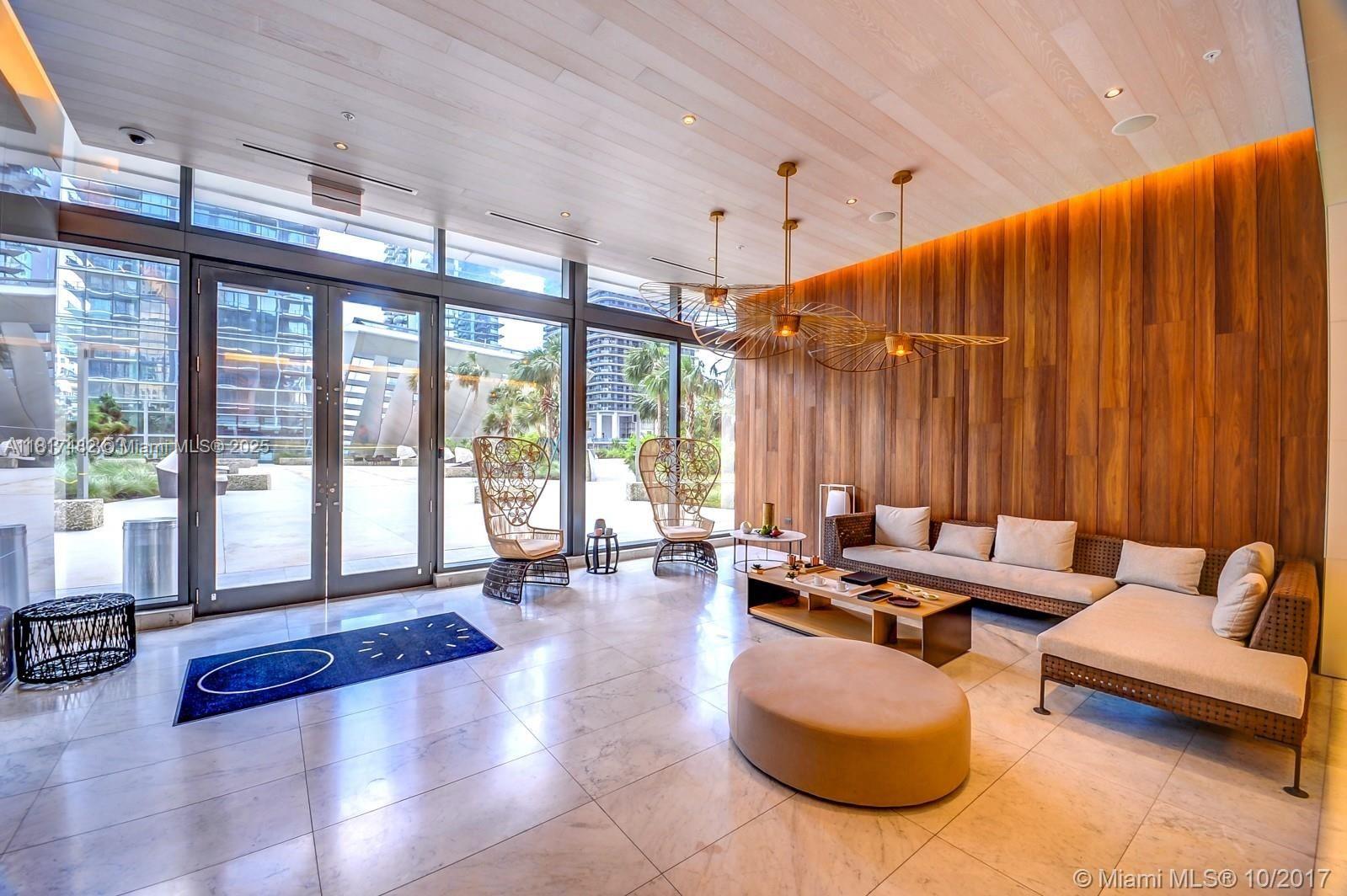 RISE CONDO - Residential