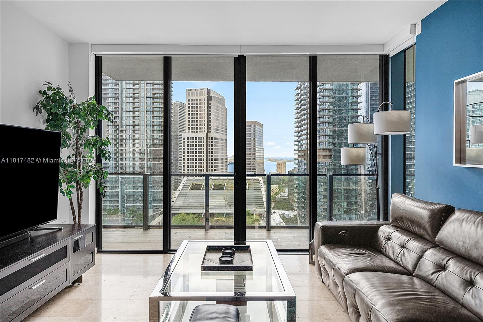 RISE CONDO - Residential