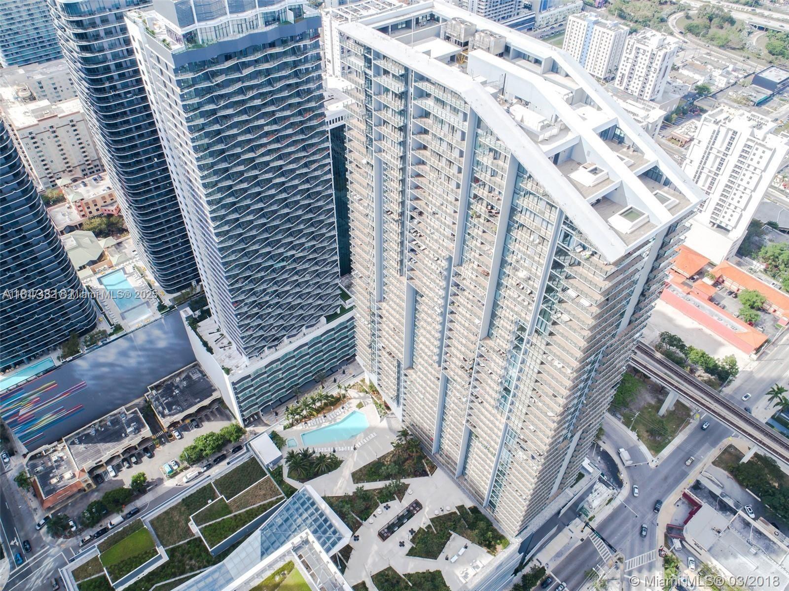 RISE CONDO - Residential