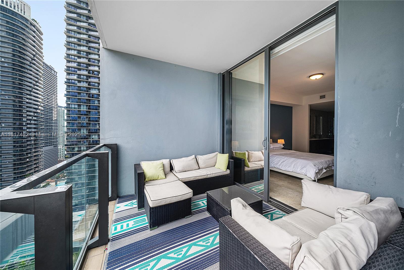 RISE CONDO - Residential