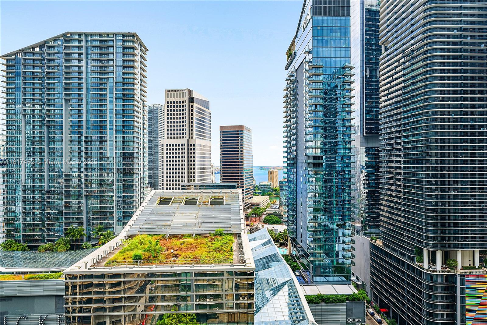 RISE CONDO - Residential