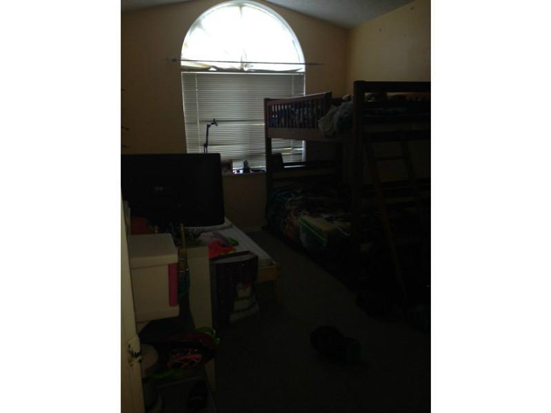 AT THE HAMMOCKS CONDO - Residential Lease