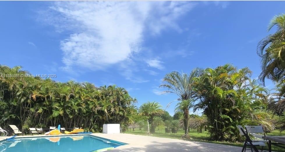 EVERGLADES SUGAR & LAND - Residential Lease