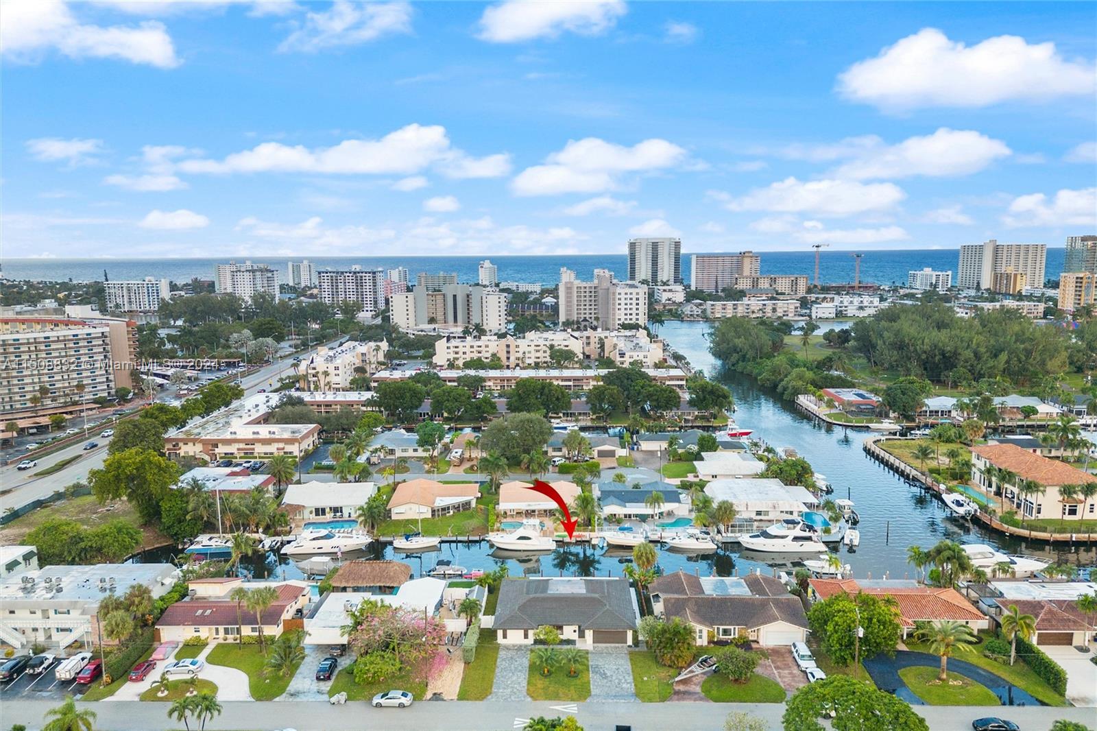 COUNTRY CLUB ISLES - Residential