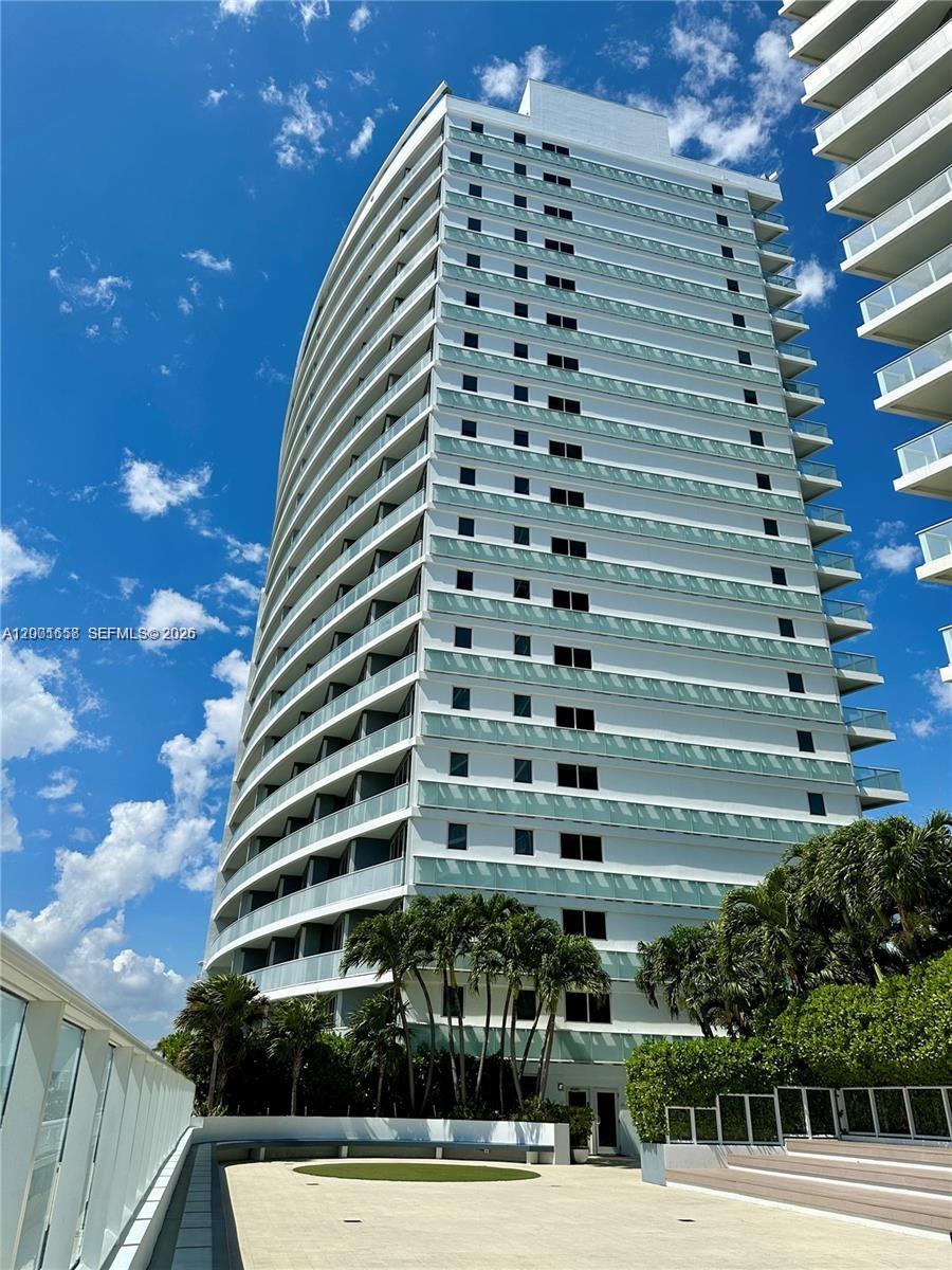 3101 Bayshore Dr 608, Fort Lauderdale, FL, 33304/$1,200,000 1 3101 Bayshore Dr 608
