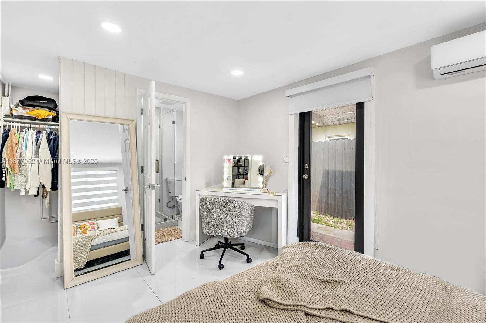 OVERBROOK SHORES - Residential