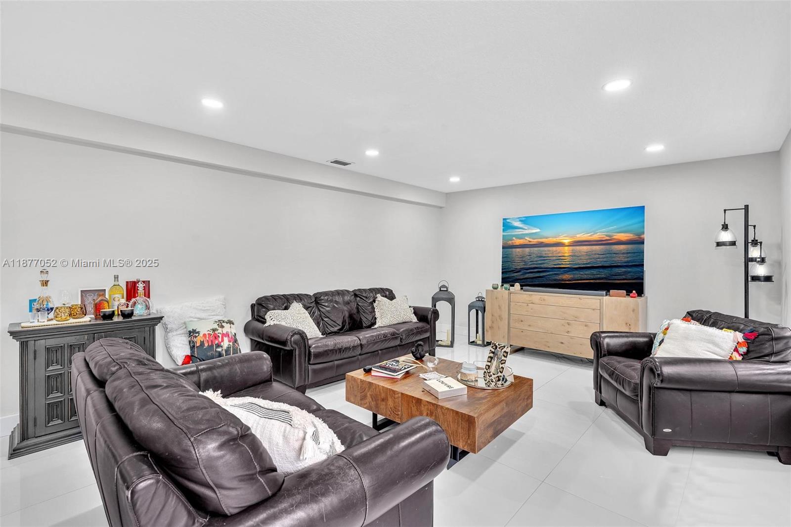 OVERBROOK SHORES - Residential