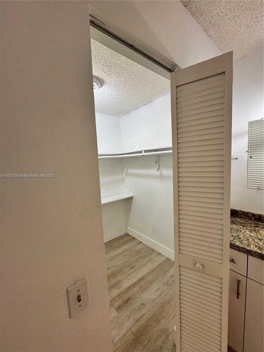 12105 NE 6th Ave 304