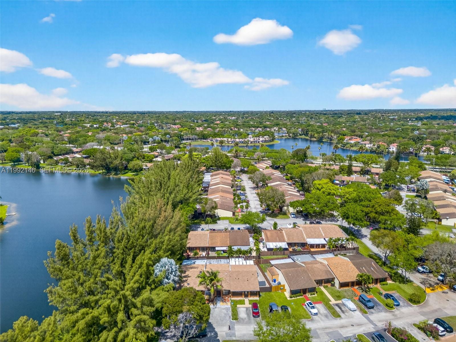 EVERGLADES SUGAR & LAND C - Residential Lease