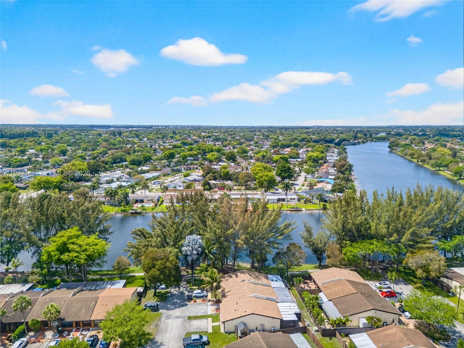 EVERGLADES SUGAR & LAND C - Residential Lease