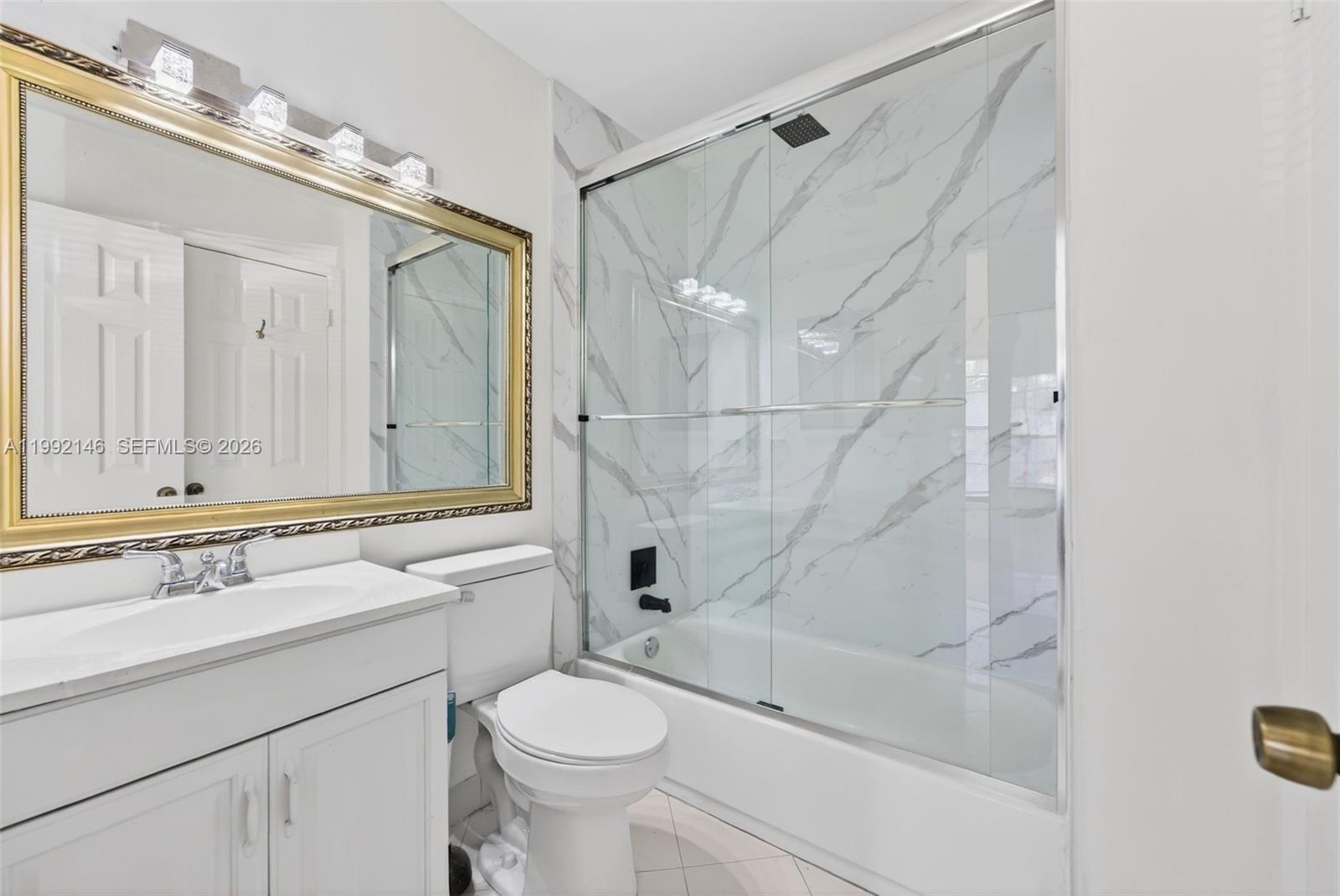 EVERGLADES SUGAR & LAND C - Residential Lease