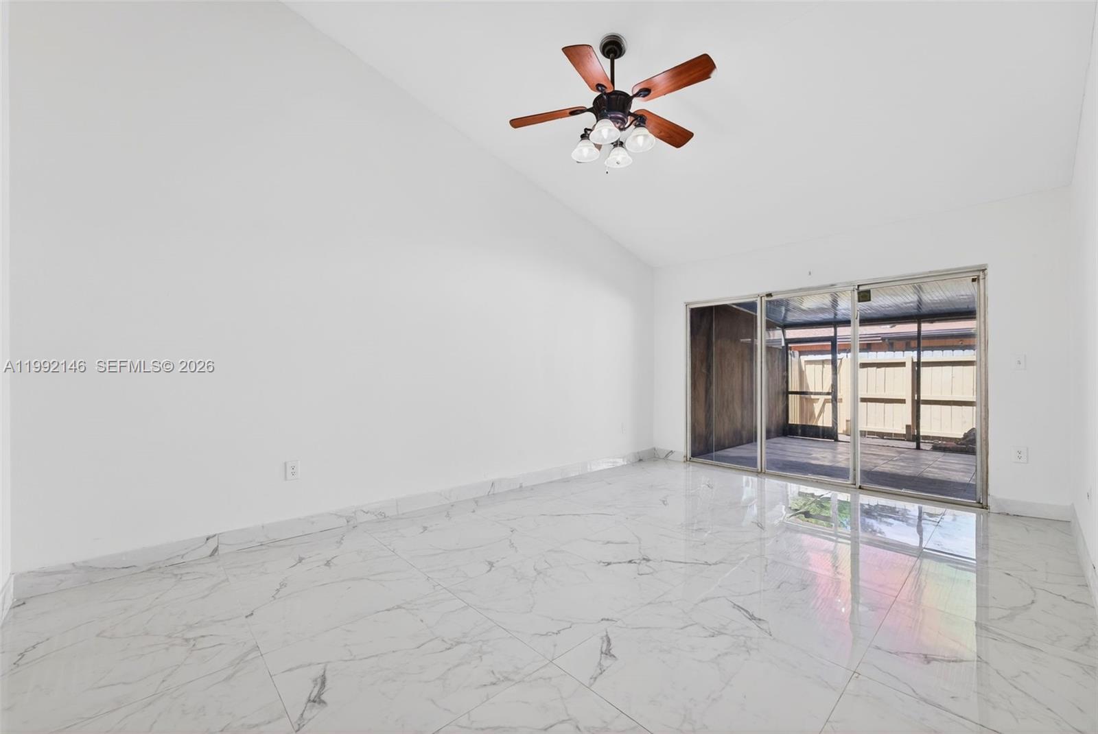 EVERGLADES SUGAR & LAND C - Residential Lease