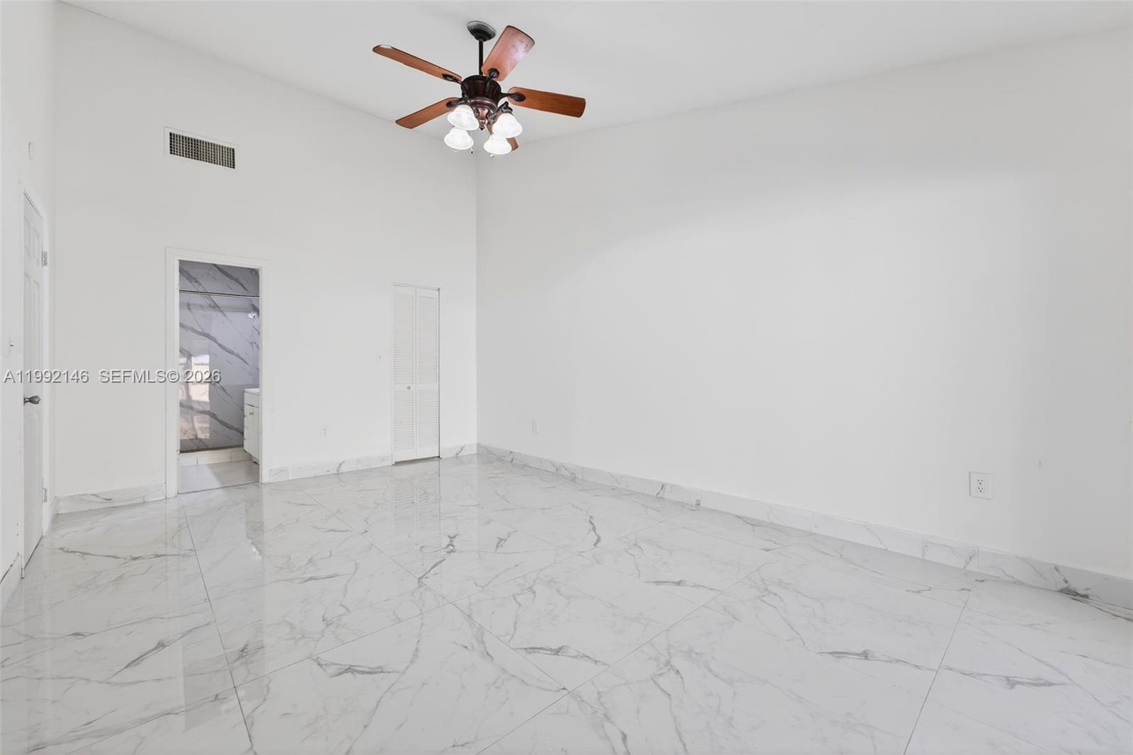 EVERGLADES SUGAR & LAND C - Residential Lease