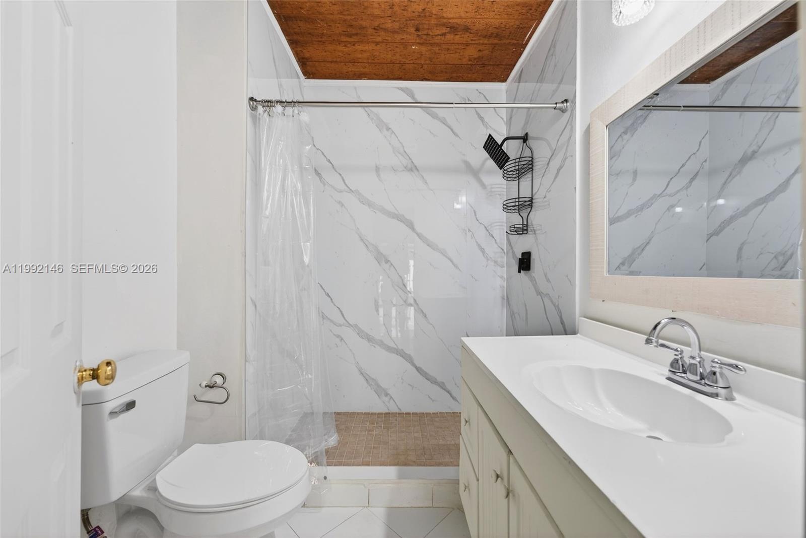 EVERGLADES SUGAR & LAND C - Residential Lease