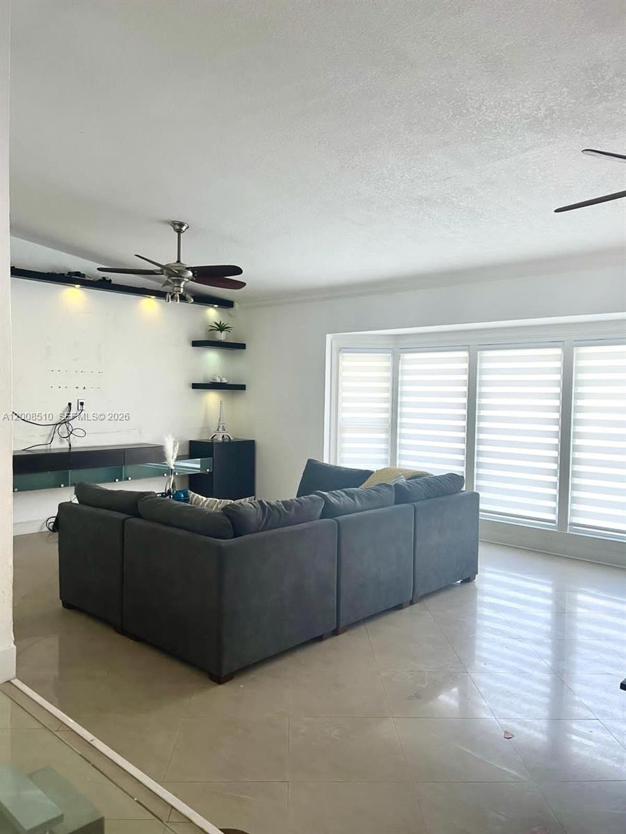 HIGHLAND LAKES SEC 2 - Residential