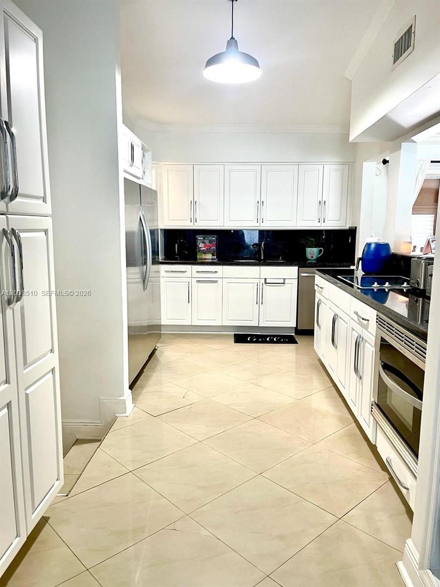 HIGHLAND LAKES SEC 2 - Residential