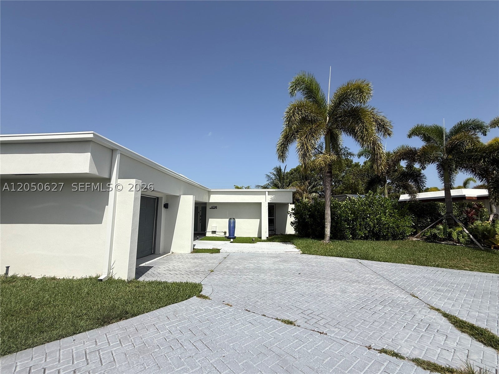 4708 Bayberry Ln