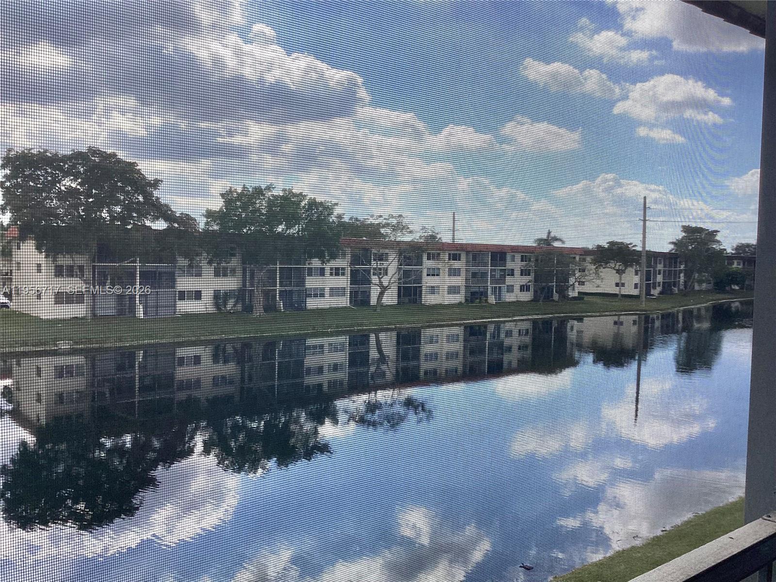 HOLLYBROOK GOLF - Residential