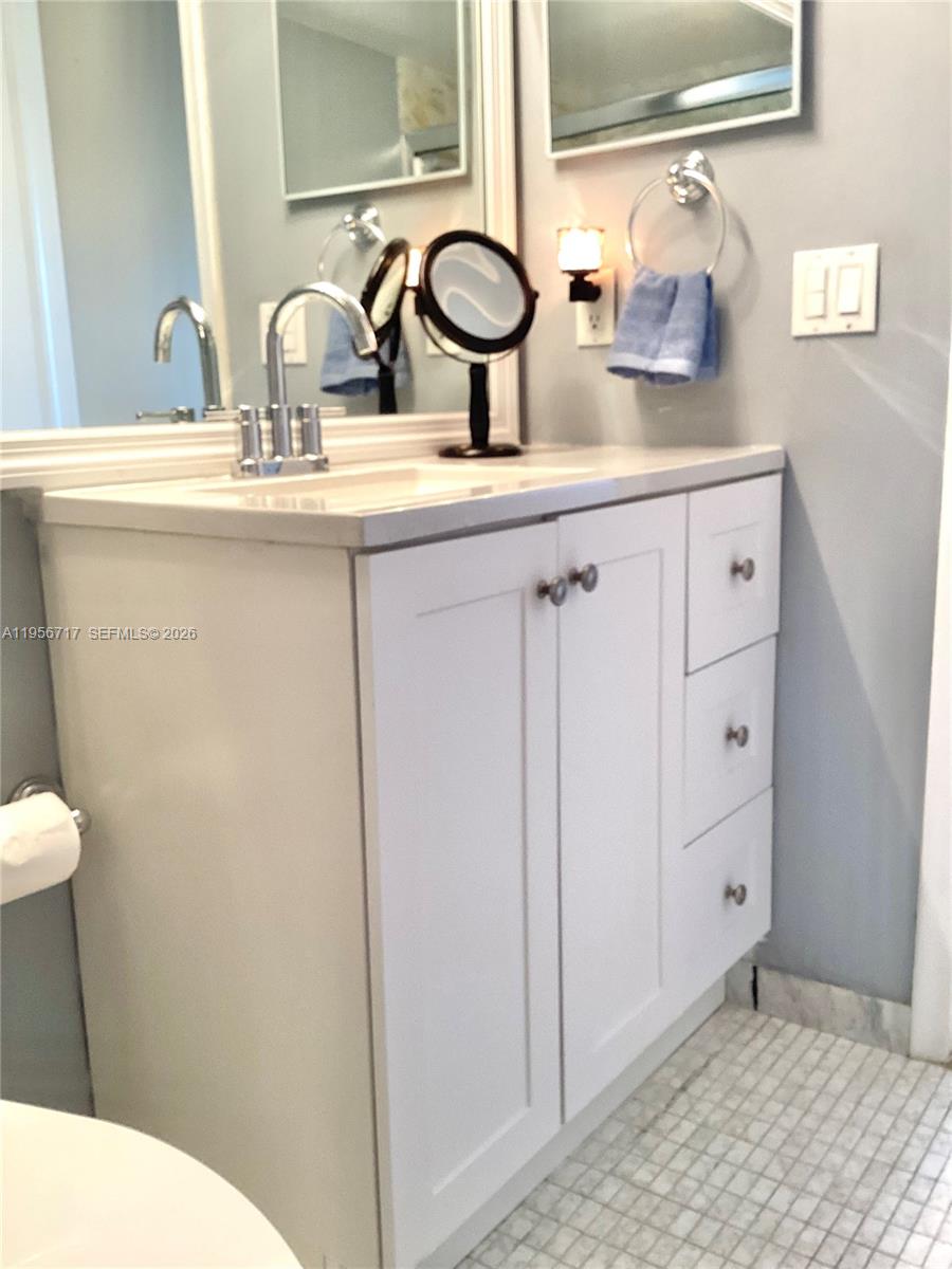 HOLLYBROOK GOLF - Residential