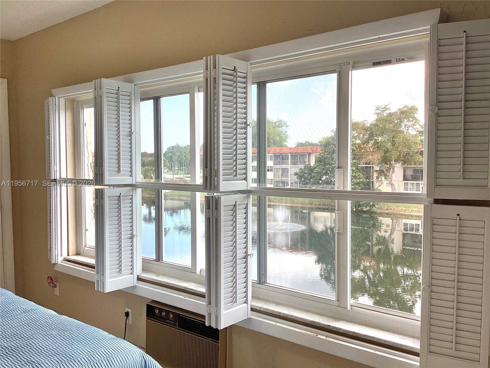 HOLLYBROOK GOLF - Residential