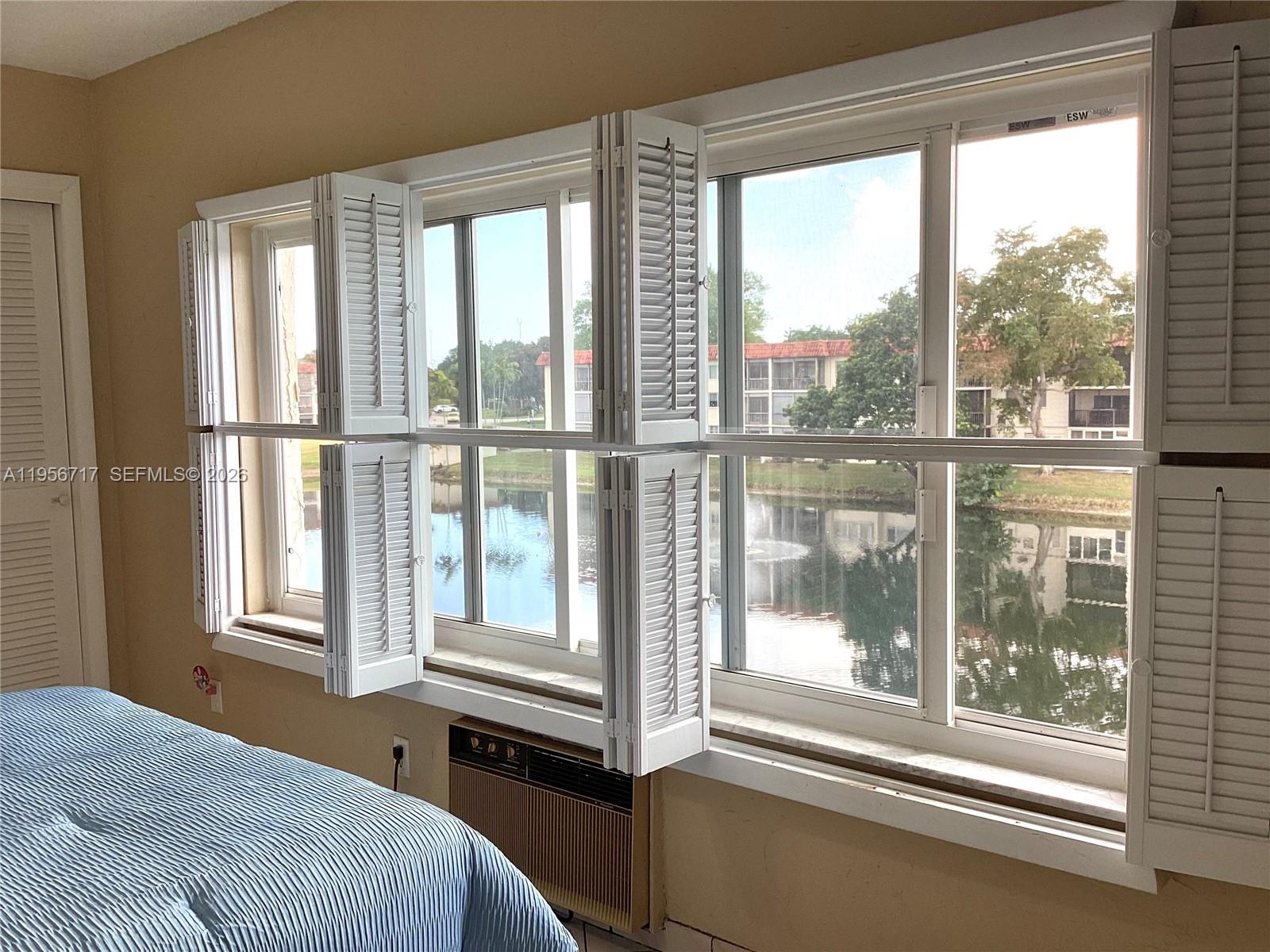 HOLLYBROOK GOLF - Residential