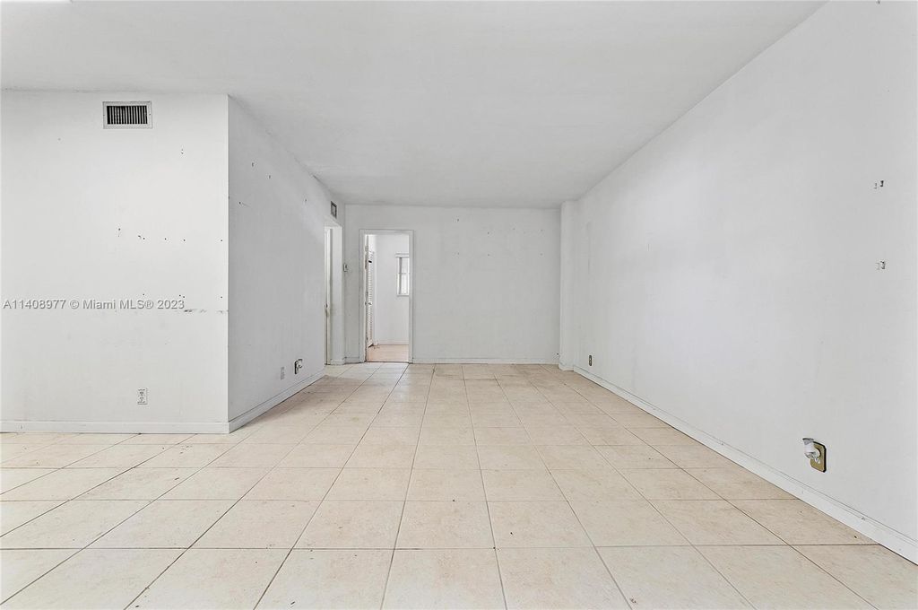 Photo of 300 Golden Isles Dr #209, Hallandale Beach, FL 33009 (MLS # A11408977)